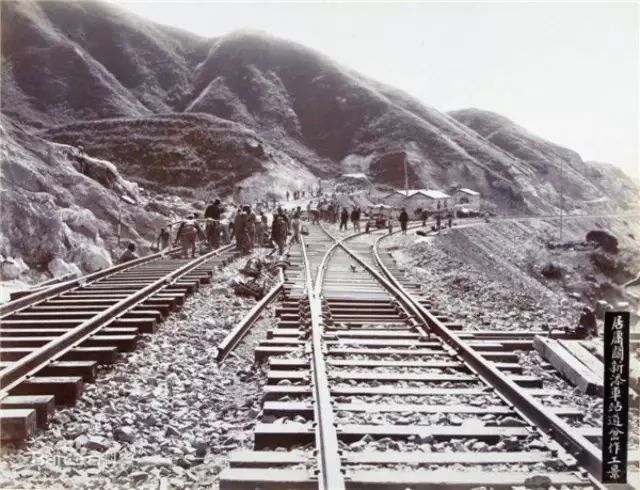 空间设计前后对比案例资料下载-这条铁路100年前后施工对比图，懂的人知道，中国真的不一样了！