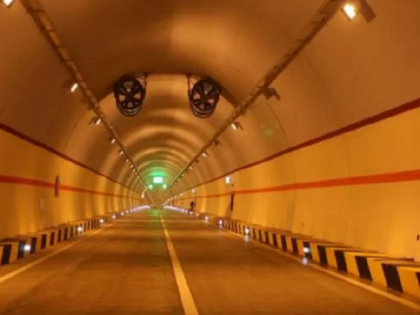 施工期通风资料下载-特长隧道工程通风的施工技术