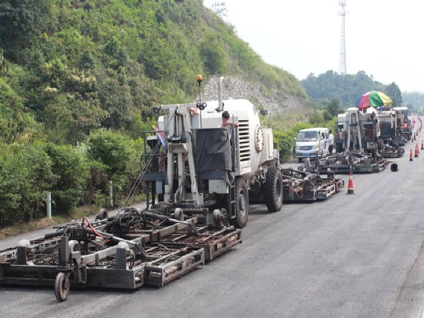 沥青道路PPT资料下载-沥青路面再生技术介绍(ppt共42页)