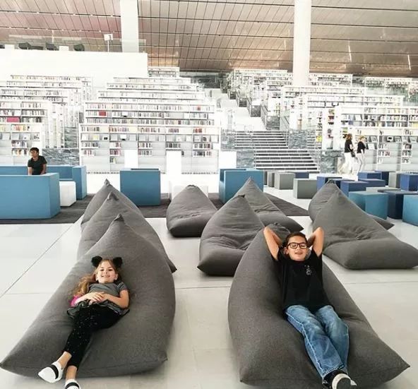 库哈斯设计的图书馆，不仅炫酷而且超宽敞_21