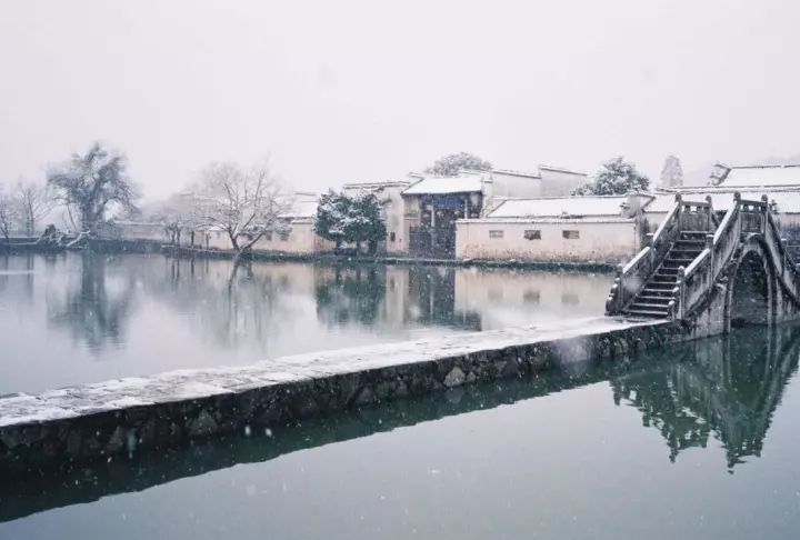 当最美的古镇下了雪，简直惊艳了整个冬天_3