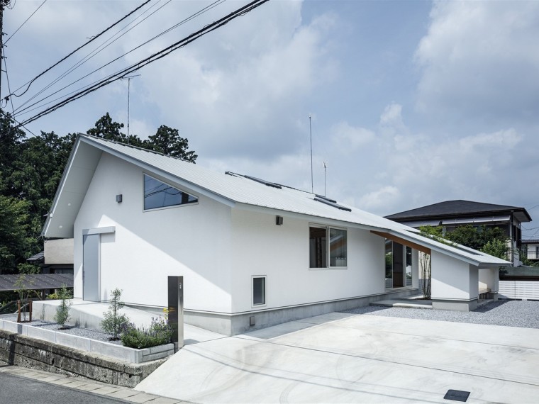 小房间装修卧室资料下载-日本西宫市住宅