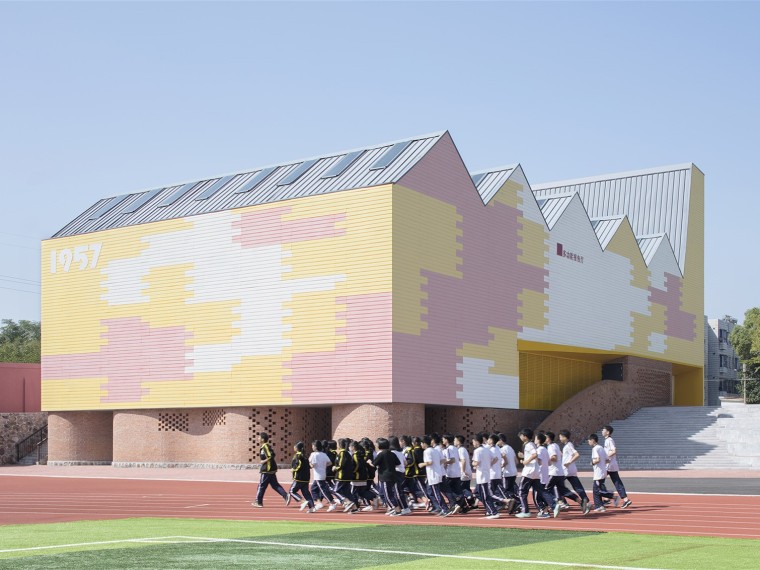 学校报告厅建筑设计资料下载-岳阳三中学风雨操场兼报告厅