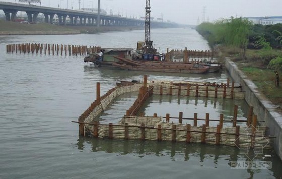 围堰安全验收资料下载-[江苏]城市立交桥水中钻孔灌注桩施工安全方案