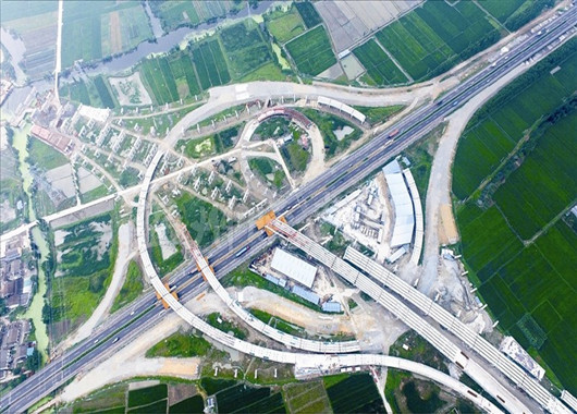 快速公共汽车交通资料下载-温州交通建设5年两千亿，投资总量浙江第一！