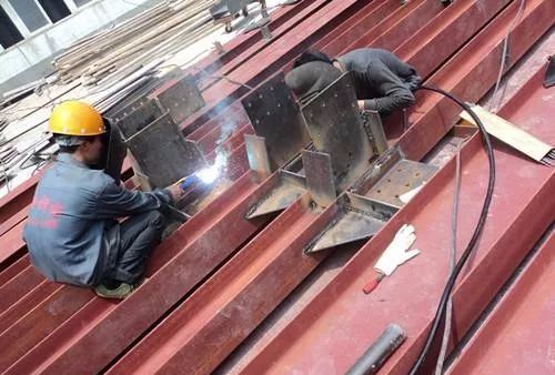 钢结构组装施工工艺资料下载-钢结构工程施工工艺流程