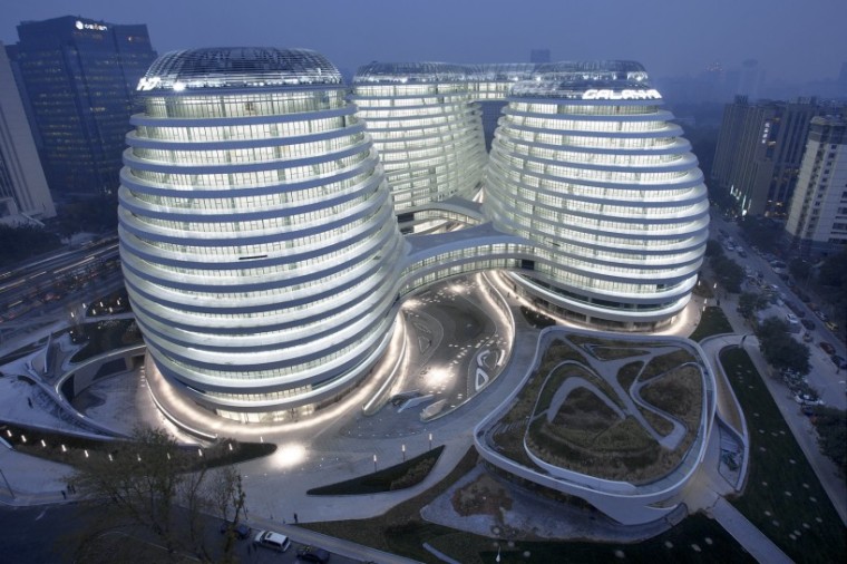 扎哈哈迪德事务所外形资料下载-北京银河SOHO大型商业综合建筑