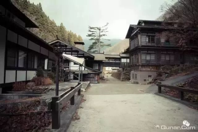 土耳其巴士总站资料下载-那些年我住过的美好住所｜隐匿在深山之中的秘汤古宿