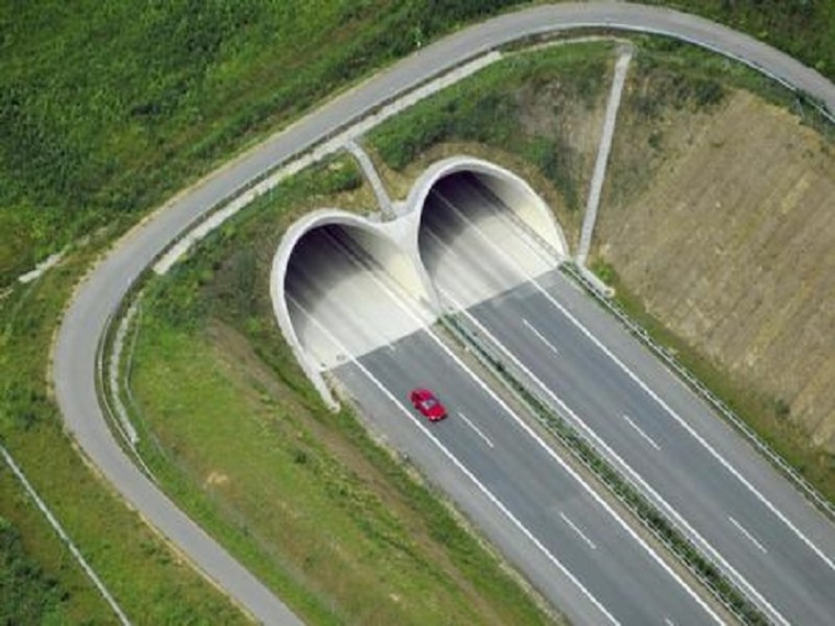 高速公路施工作业计划资料下载-高速公路隧道施工作业指导（共113页）