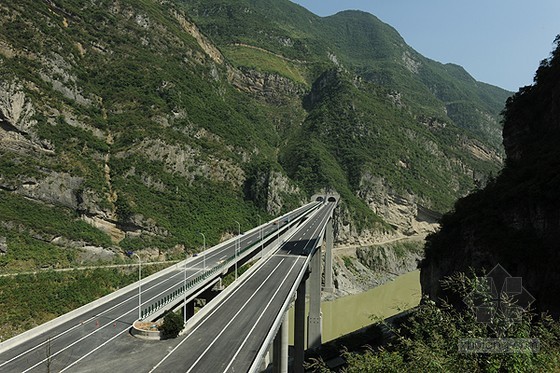 湖南公路安全资料下载-[湖南]高速公路工程监理实施细则（177页 编制于2012年）