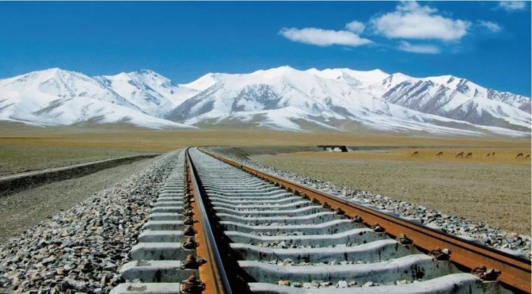 铁路枢纽总图资料下载-中国铁路40年成就展，你参建的工程上榜了吗？