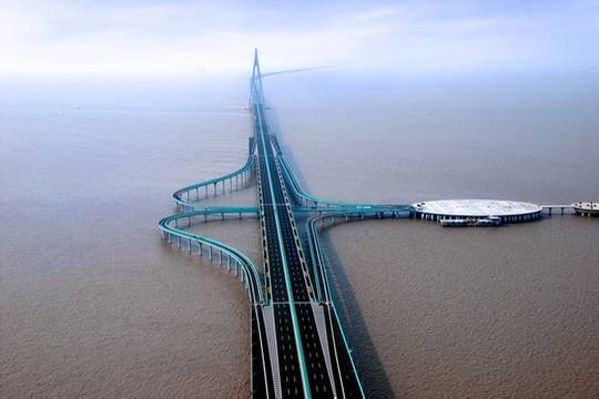 湘西矮寨大桥资料下载-中国十大奇特工程，你知道几个？