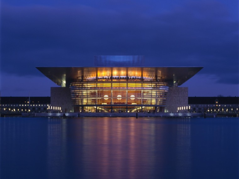 歌剧院建筑CAD资料下载-丹麦皇家歌剧院
