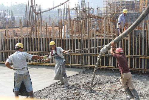 钢筋混凝土钻孔计算资料下载-土建工程师:钢筋混凝土施工质量问题与其检测方法