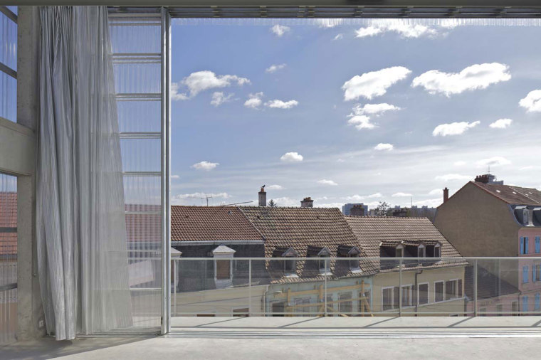 瑞士木质锯齿状屋顶小学资料下载-法国年度十佳建筑榜单——来自《domus》