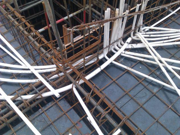 建筑工程实基础PPT资料下载-建筑工程钢筋、模板、混凝土质量问题照片