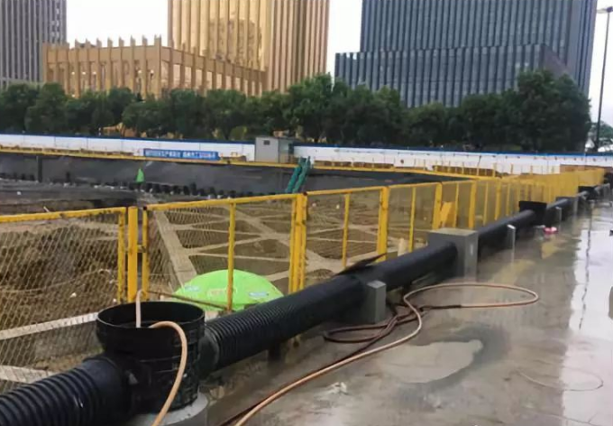 基坑降排水施工的工艺资料下载-新型成品波纹管地下室降排水施工技术