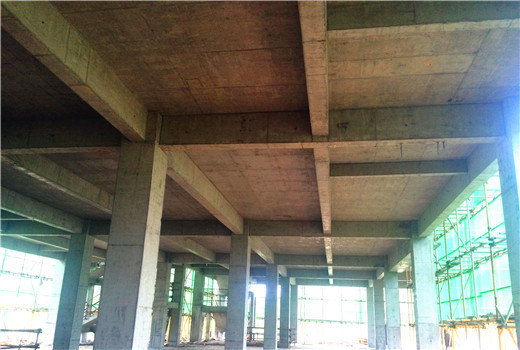 武汉-中建五局三公司时代新世界项目样板引路建筑工地图片-混凝土梁、板、柱截面尺寸准确、节点方正