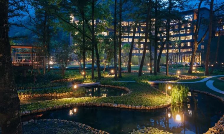 复式楼酒店资料下载-中国第一家虹夕诺雅，6月在台湾开业！