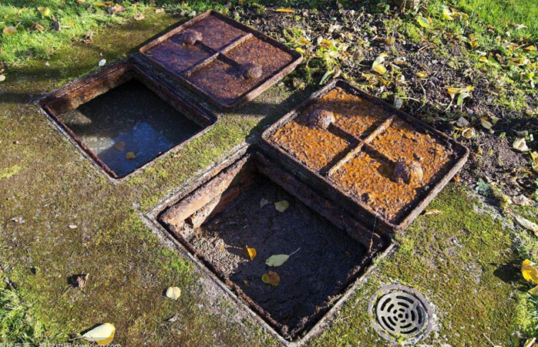 11号化粪池配筋资料下载-钢筋混凝土化粪池施工方案