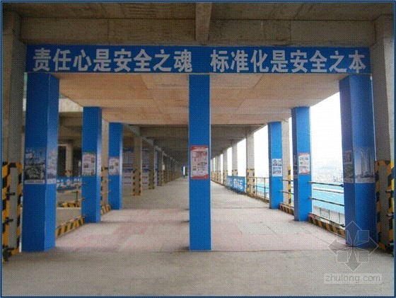 小区道路标准做法资料下载-住宅小区现场安全文明施工管理标准化图册（123页，附图丰富）  