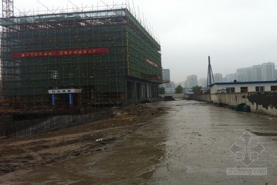 34层塔吊专项施工方案资料下载-[杭州]建筑工程钢格构式塔吊基础施工方案