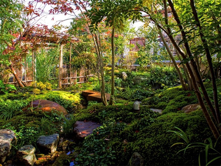 好莱坞度假庭院资料下载-日本共生之庭院