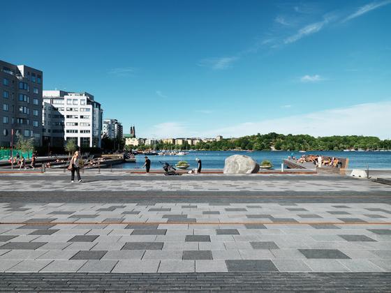 市政广场绿化施工图资料下载-斯德哥尔摩市政广场设计，人与自然和谐相融