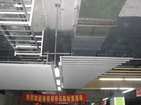 吊顶图片设计资料下载-地铁通风空调设计施工现场图片