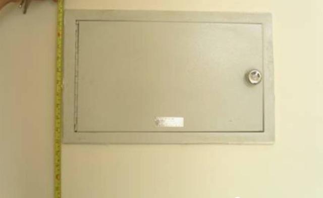 装饰工程现场安全标志资料下载-装饰装修水电安装施工案例之电箱安装的样板