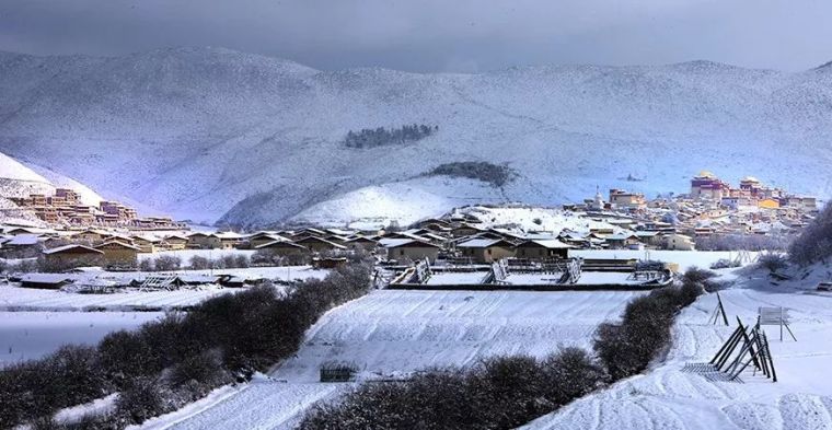 西藏林卡景观资料下载-中国最独一无二的秘境酒店