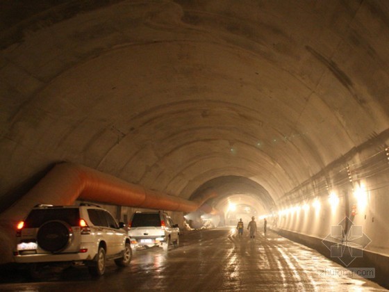 市政创优汇报资料下载-[山东]鲁班奖海底隧道工程施工质量创优汇报（64页）