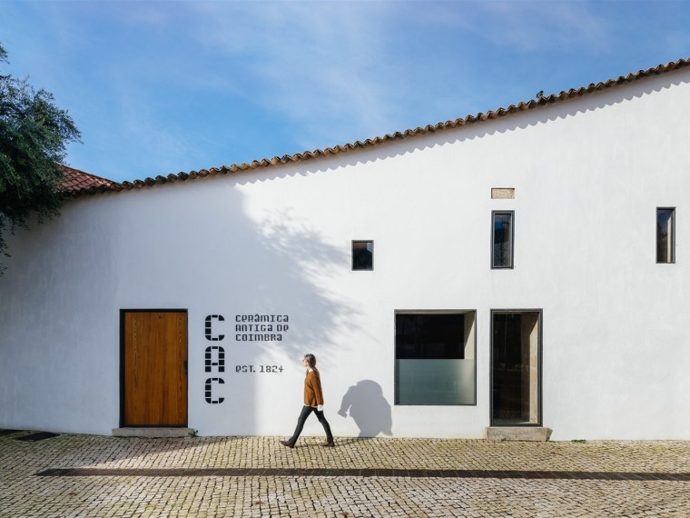 陶瓷建筑文本资料下载-葡萄牙 Coimbra 古陶瓷建筑