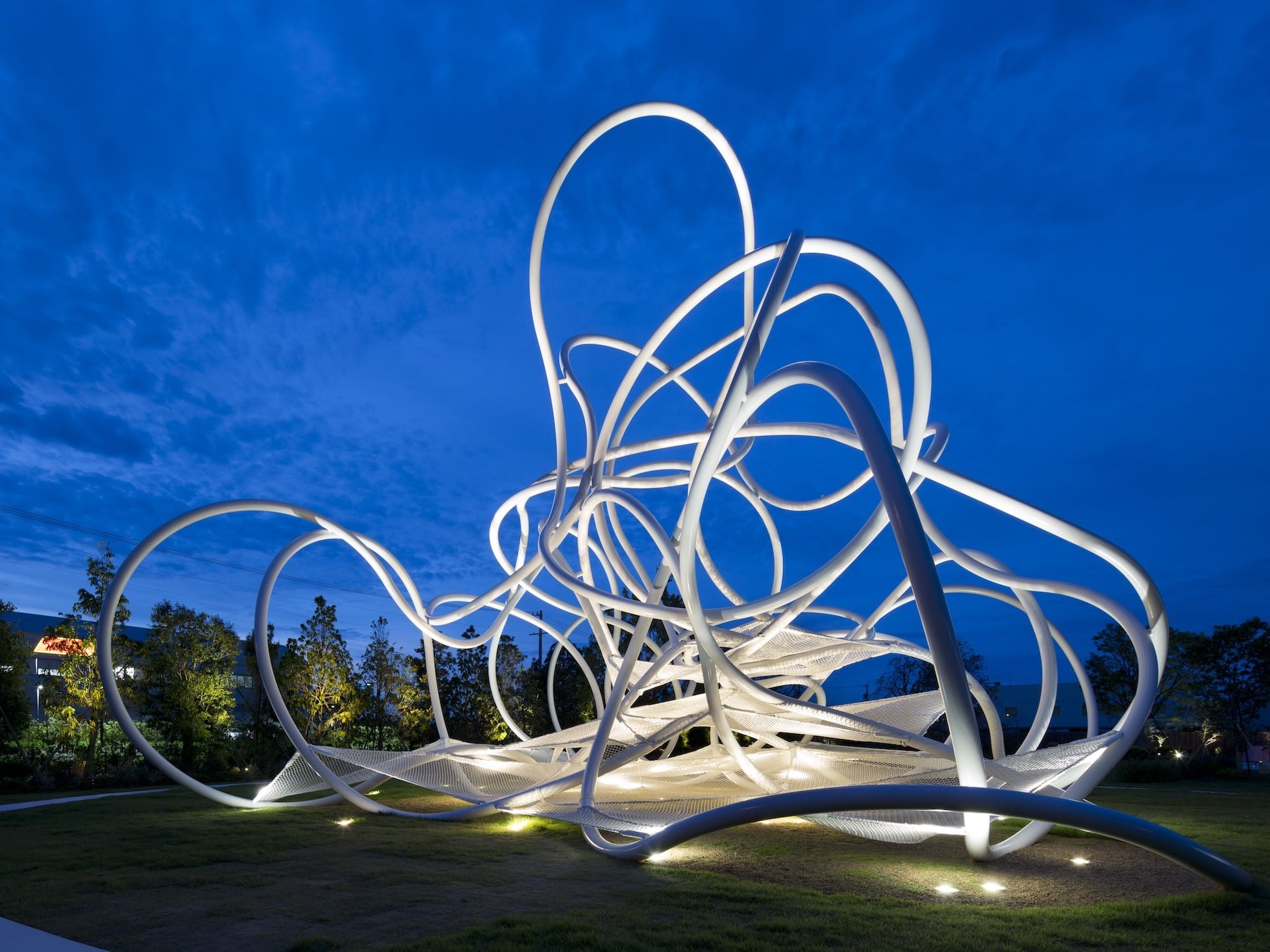 日本森林环圈装置-装置艺术案例-筑龙园林景观论坛