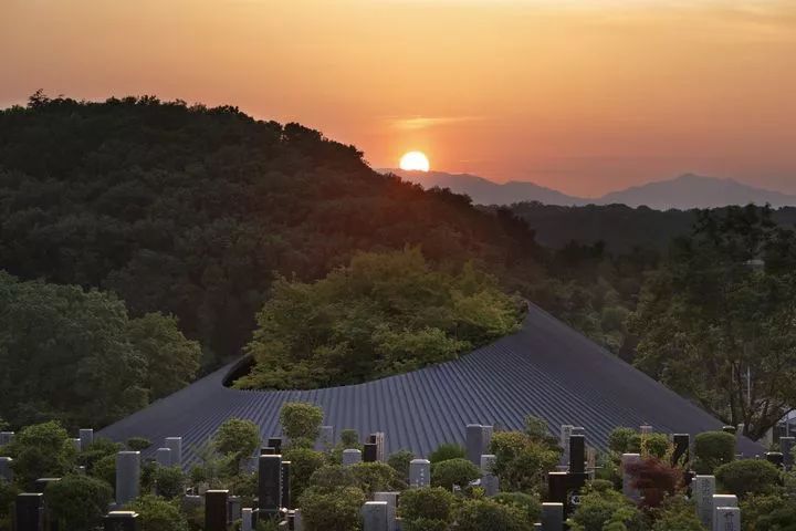 安息之处，亦有风景|那些打动人心的纪念性场所设计_34