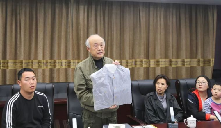 62年前通车典礼上的那个小男孩来了，桥梁博物馆再添武汉长江大桥_3