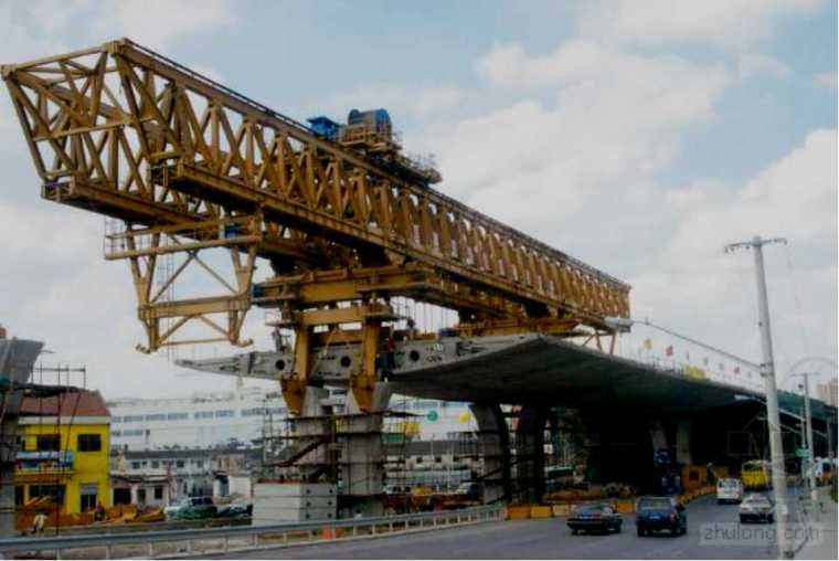 钢箱梁架桥机架设资料下载-市政联合架桥机安全使用技术规程（28页）