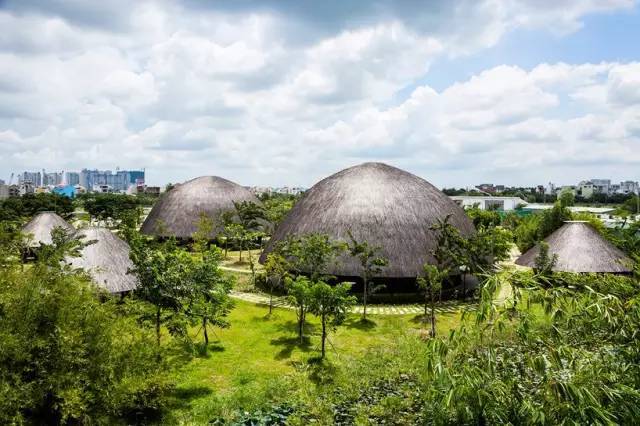 蒙特胡依克山公园资料下载-越南公园上方的超大竹制穹顶
