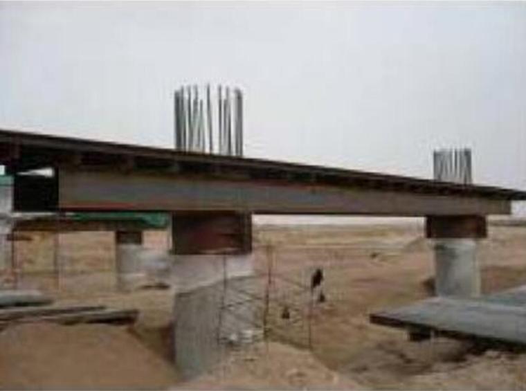 高速公路改扩建工程桥梁工程标准化施工技术指南（165页）-抱箍支架施工盖梁