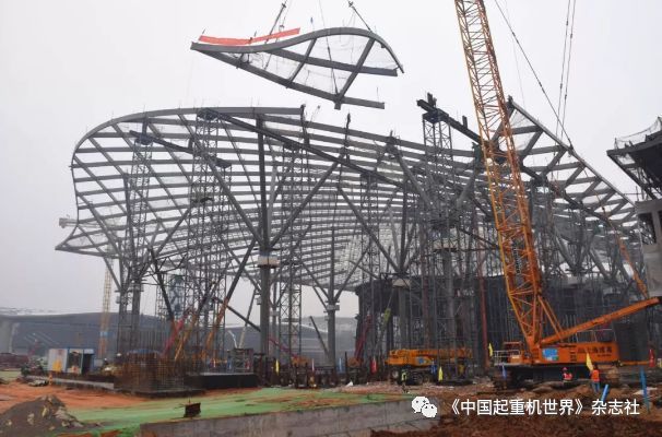 钢结构大厅结构设计资料下载-历时67天，全球最大会展中心北区钢结构工程完工！