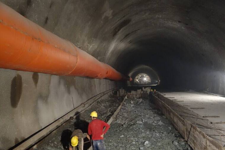 高速公路服务区图纸说明资料下载-高速公路隧道照明供配电实施性施工组织设计（54页）