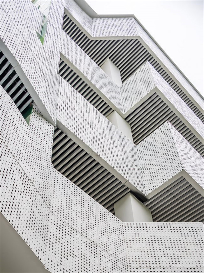 [资料]迈饰穿孔网板/穿孔铝板与校园建筑幕墙