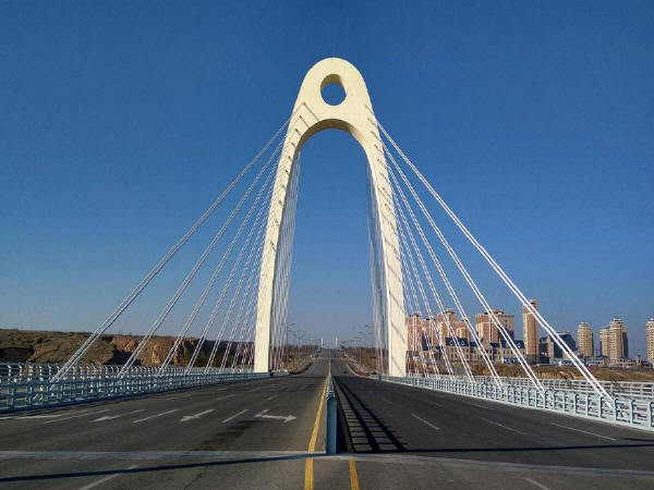斜拉桥顶推技术资料下载-2018一建《公路工程》复习冲刺：斜拉桥的施工特点