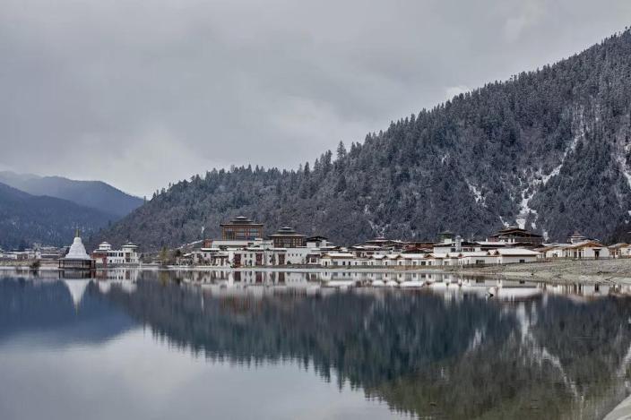 西藏规划景观资料下载-林芝鲁朗度假酒店景观