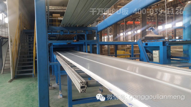 广州琶洲国际会展中心资料下载-金属压型彩钢复合板的发展和应用