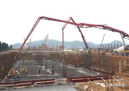 建筑安全员c证考试题库资料下载-混凝土养护的干货知识：混凝土养护计划的选择与制定