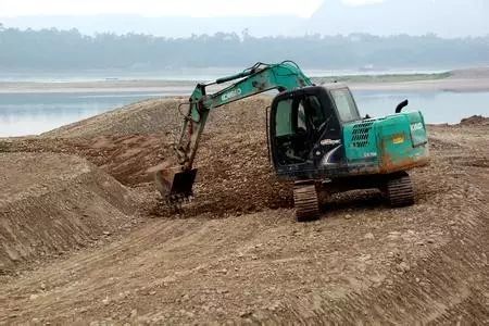 基础圈梁钢筋资料下载-场地平整、开挖土方、条形基础、桩、钢筋工程量估算的便捷方法