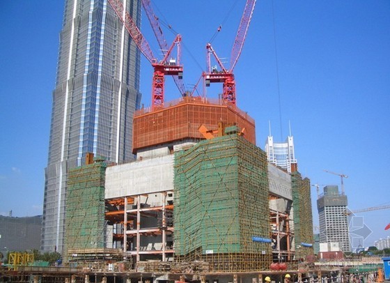 上海市建筑施工资料下载-[上海]超高层地标性建筑施工过程及工程特点（156页）