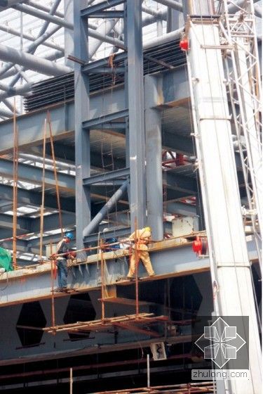 [广东]大型火车站工程六大关键施工技术研究（442页，附图丰富）-9桁架柱焊接图