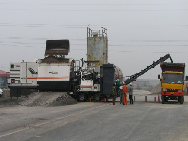 高速公路改扩建技术交底资料下载-沥青再生技术在高速公路改扩建和路面重建中的应用(131页)